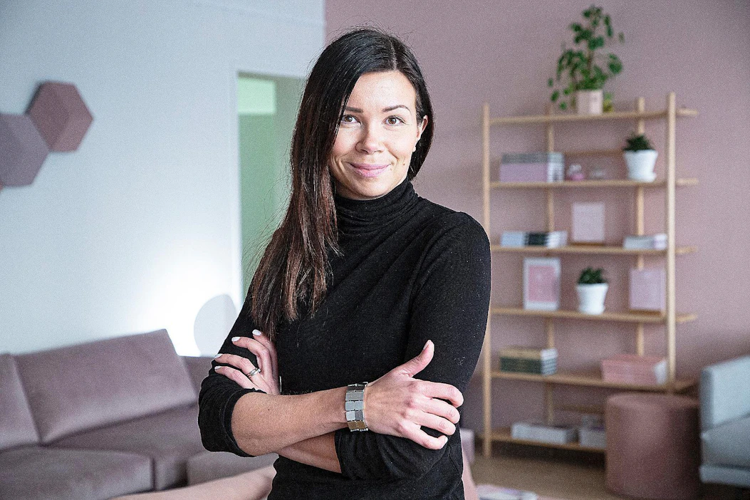 Hakola Huonekalu Oy:n uusi toimitusjohtaja Annaleena Hakola on myös yrityksen pääomistaja.