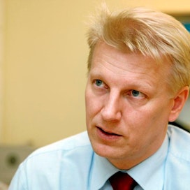 Ministeri, kansanedustaja Kimmo Tiilikainen.