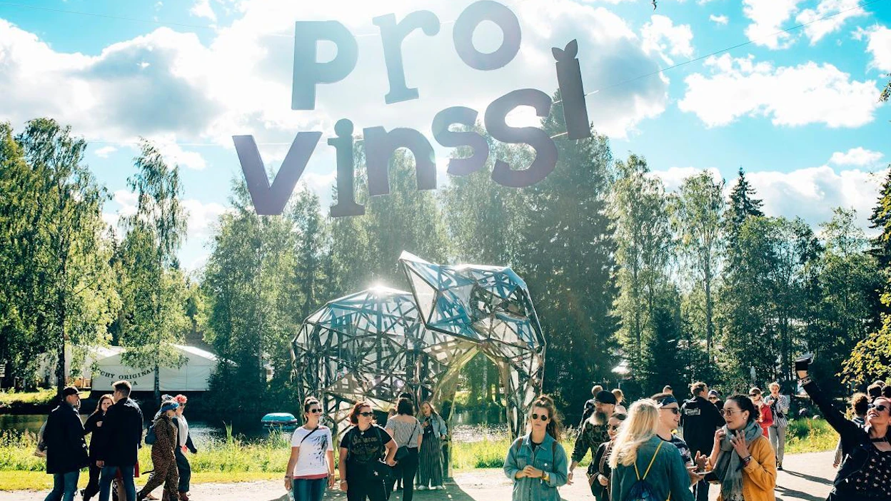 Seinäjoen Törnävällä kirmattiin tänä kesänä jo 40. kerran Provinssin merkeissä. Monien mielestä paras meno on leirintäalueella .