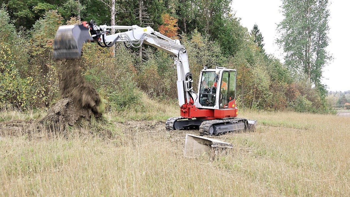 Takeuchi TB280FR -kaivinkone sai kiitosta pienestä polttoaineenkulutuksesta.