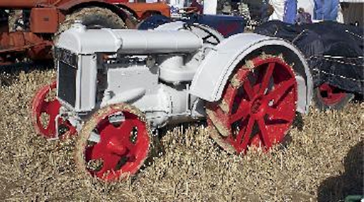 Fordsonia tehtiin kahteen otteeseen Henry Fordin suvun kotimaassa Irlannissa. Ensin valmistettiin F-mallia vuosina 1919–1922 yhteensä 7 595 kpl, USA:ssa valmistui samaan aikaan 159 654 traktoria. Kuvan uudempaa N-mallia valmistettiin Irlannin Corkissa vuosina 1929–1932 tarkalleen 31 471 kpl, minkä jälkeen tuotanto siirrettiin Lontoon kupeeseen Dagenhamiin. Irlantilaiset Fordsonit olivat enimmän aikaa harmaita, viimeisenä vuotena tehdyt traktorit maalattiin vaaleansinisiksi.