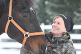 Nyt 22-vuotias Königs Kronos Ks teki hienon kilpailu-uran Anna-Julia Kontion ja Rein Pillin ratsastamana. ”Se on ollut taloudellisesti ylivoimaisesti huonoin hevoseni. Kilpailemisesta oli valtavat kulut. Sen arvolla ei ole ollut merkitystä, kun sitä ei koskaan myyty”, Eeva-Liisa Penttilä kertoo.