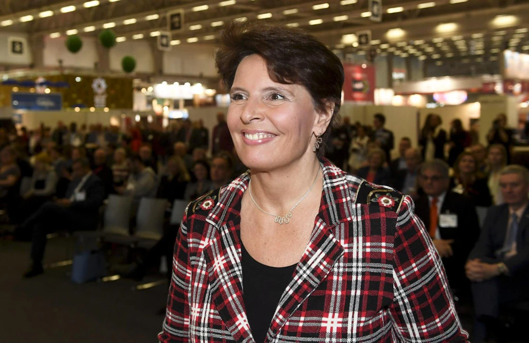 Liikenne- ja viestintäministerinä toiminut Anne Berner (kesk.) aloittaa ruotsalaisen finanssijätti SEB:n hallituksessa kesäkuun alussa.