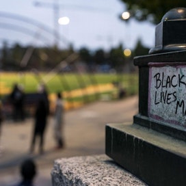 Mustien kokema poliisiväkivalta on ollut tänä kesänä erityisesti tapetilla Yhdysvalloissa. LEHTIKUVA /AFP