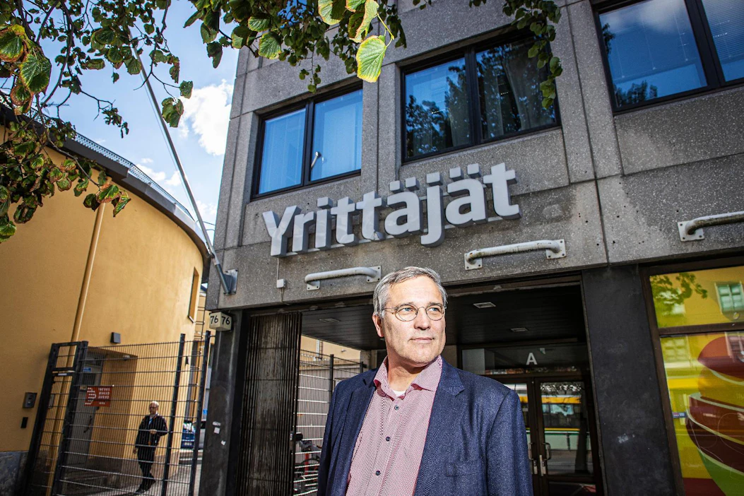 Mikael Pentikäisen mukaan gallup viestii yrittäjien tahdosta siirtyä "velkapolitiikasta" kohti "uudistus- ja kasvupolitiikkaa".