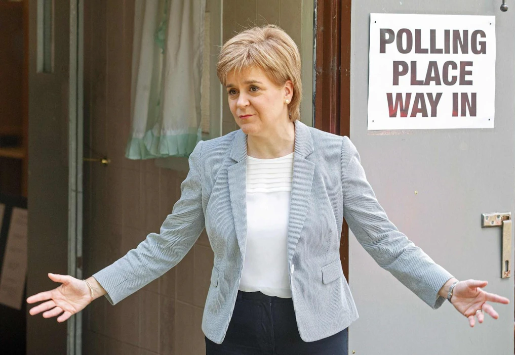 Skotlannin alueparlamentin pääministeri Nicola Sturgeon on ajanut aktiivisesti uutta kansanäänestystä Skotlannin itsenäistymisestä. LEHTIKUVA/AFP