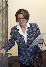 Liikenneministeri Anne Berner (kesk.) toimii liikenneverkon tulevaisuutta selvittävän työryhmän puheenjohtajana.