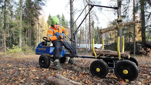 Rottne FI1:n omapaino on 41 kg. Kuljettajan maksimipainoksi kerrotaan 50 kiloa.