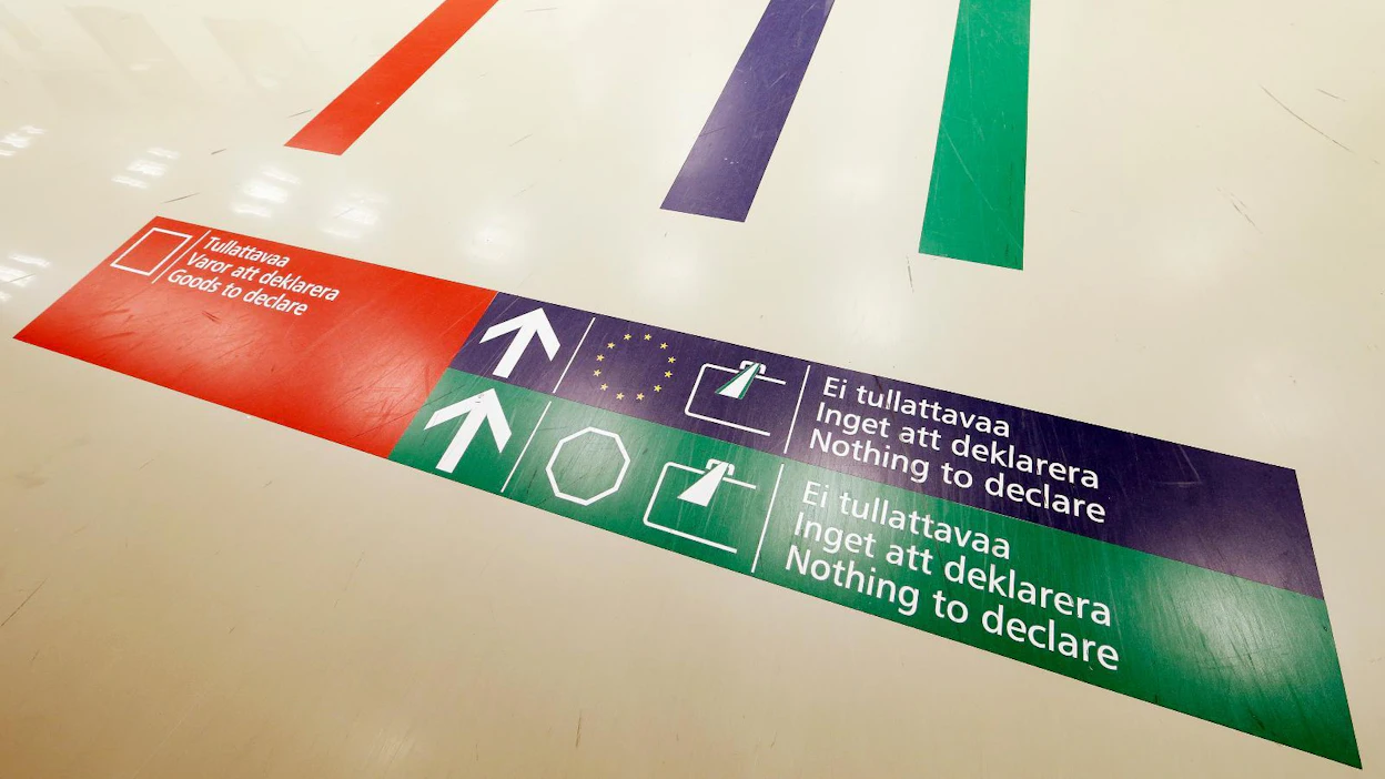 Suomessa aiemmin tuntemattomat taudit ovat koiratuontien myötä alkaneet yleistyä. Myös rabieksen riski on olemassa.