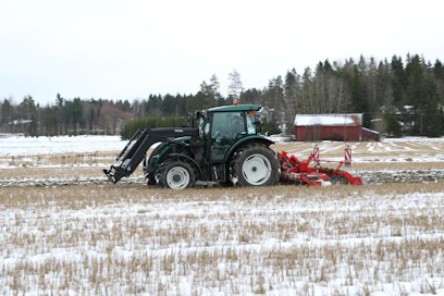 Valtra A114 HiTech.
