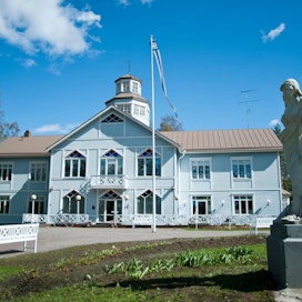 Suomen Naisten Huoltosäätiö eli nykyinen Lotta Svärd Säätiö rakennutti Lottamuseon vuonna 1995 Tuusulan Syvärantaan paikalle, jossa sijaitsi tulipalossa vuonna 1947 tuhoutunut Lottaopisto.