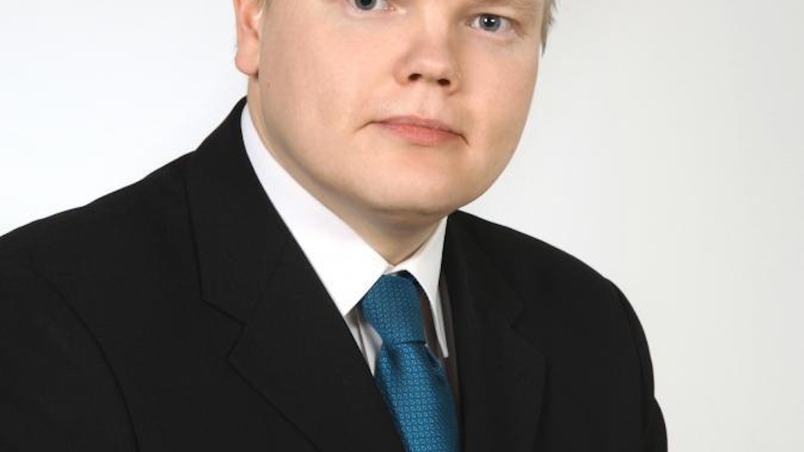 Keskustan eteläpohjalainen kansanedustaja Antti Kurvinen kannattaa maakuntaveroa.