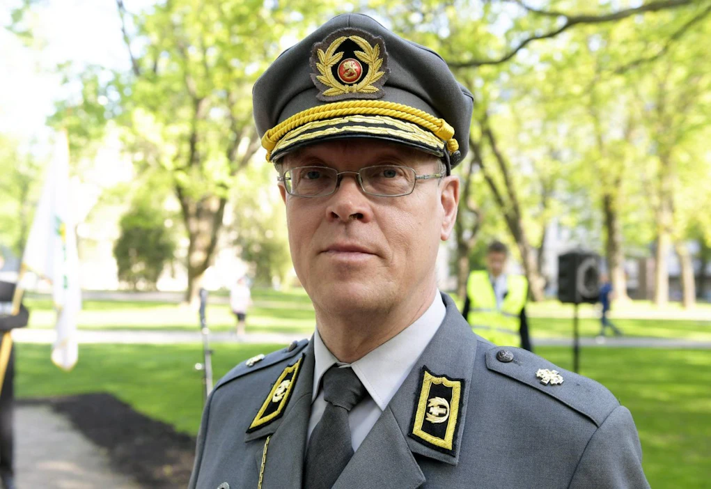 Puolustusvoimien mukaan kenttäpiispa Pekka Särkiö on ilmoittanut olevansa sitoutunut yhteisiin arvoihin.