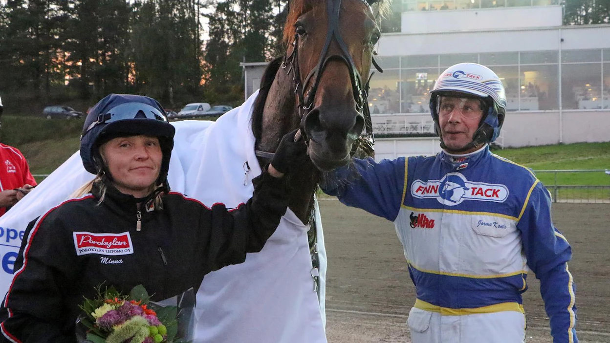 Jorma Kontio ohjasti Minto's Daisy Starin Villinmiehen Tammakilvan karsintavoittoon, mutta finaalissa tuli harmittava laukka. Kuva: Anu Leppänen