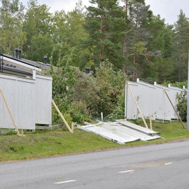 Aila-myrsky teki tuhojaan viime vuoden syyskuussa. Kuva Raumalta.