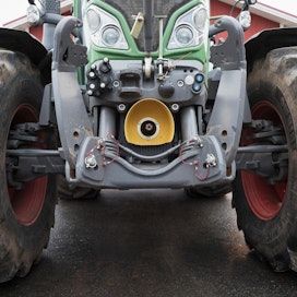 Isot ja pienet koneet sekä konemiehet ja -naiset pääsevät esille Irlannin virtuaalisessa traktorirallissa.