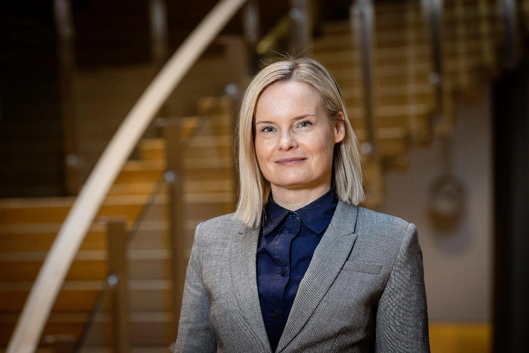 Purra huomauttaa, että jos tulevien aluevaalien äänestysaktiivisuus jää alhaiseksi, ei aluevaltuustojen demokratia ole vain kriisissä, vaan käytännössä sammunut.