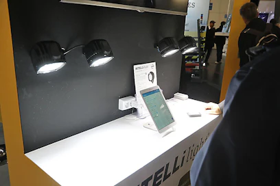 Jokaisen työvalon kirkkautta on mahdollista säätää mobiiliapplikaation kautta. CanBus-koneissa myös koneen oma järjestelmä on hyödynnettävissä.