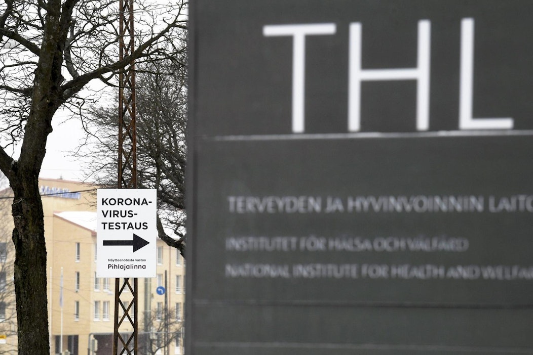 THL:n luvut kertovat, että koronatartuntojen määrä on selvässä kasvussa. LEHTIKUVA / VESA MOILANEN