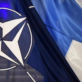 Panokset Suomen Nato-option lunastamisessa ovat kovia. Asiantuntijan mukaan jäseneksi pääsyn epäonnistuminen merkitsisi turvallisuuspoliittisen linjan selvää heikentymistä.