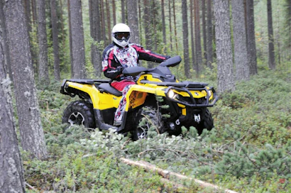 Uusi Outlander EFI 1000 on tyylikäs.