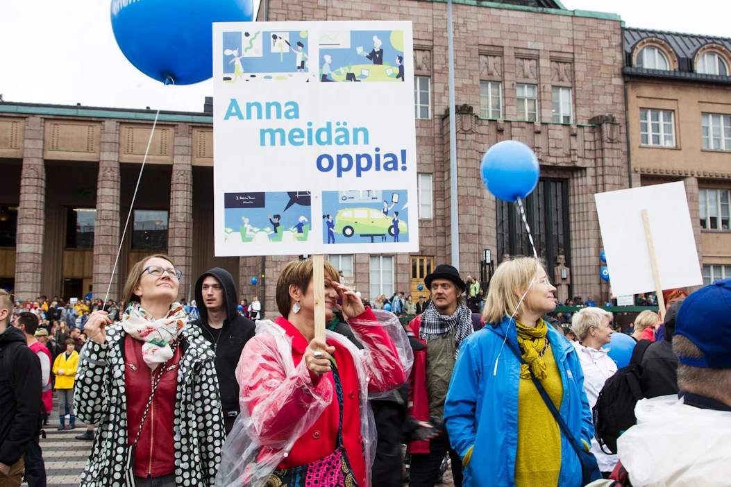 Opettajien ammattikunta oli näyttävästi edustettuna mielenilmauksessa.
