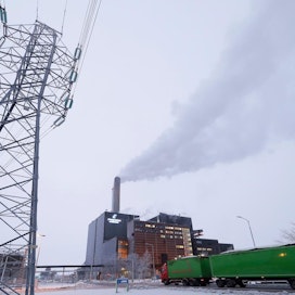 Oulun Energia aikoo lisätä metsähakkeen osuutta energiantuotannossa. Turvettakin tarvitaan, yhtiö sanoo.