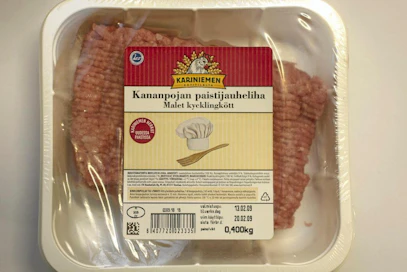 Pakkaus, päivämäärä, kananpojan paistijauheliha, merkki, parasta ennen-merkintä, Kariniemi.