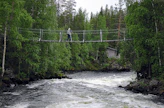 Kuvassa Myllykosken riippusilta Pienellä Karhunkierroksella.