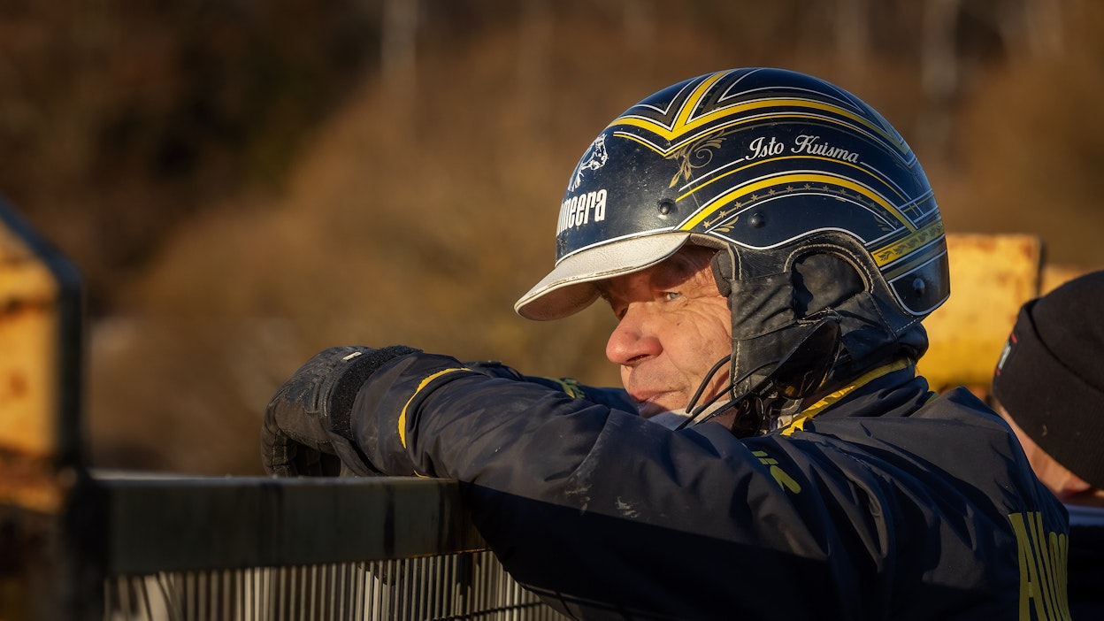 Isto Kuisman valmentama Macarena Sisu kilpailee Gävlessä.