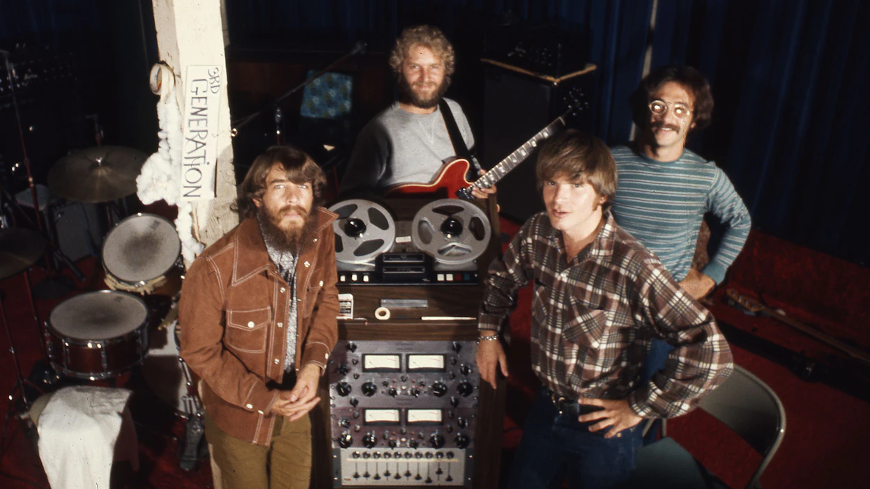 Vielä yhdessä koossa. Vasemmalta oikealle: Dough Clifford, Tom Fogerty, John Fogerty ja Stu Cook kiersivät keväällä 1970 Euroopassa.