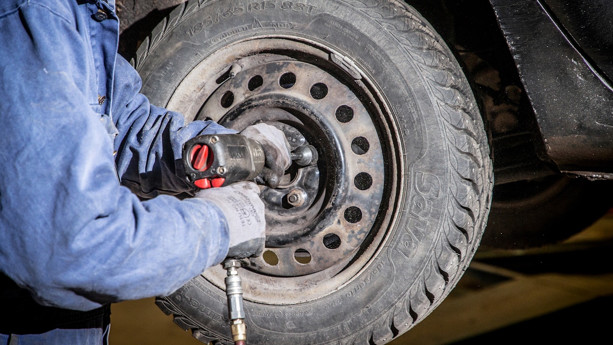 Renkaiden vaihdossa ei kannata vieläkään pitää kiirettä.