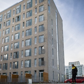 Helsingin opiskelija-asuntosäätiön HOASin kerrostalo Espoon Perkkaalla on juuri valmistunut. Yhteensä syksyllä ja alkuvuodesta HOASille valmistuu yhteensä lähes 600 uutta opiskelija-asuntoa.