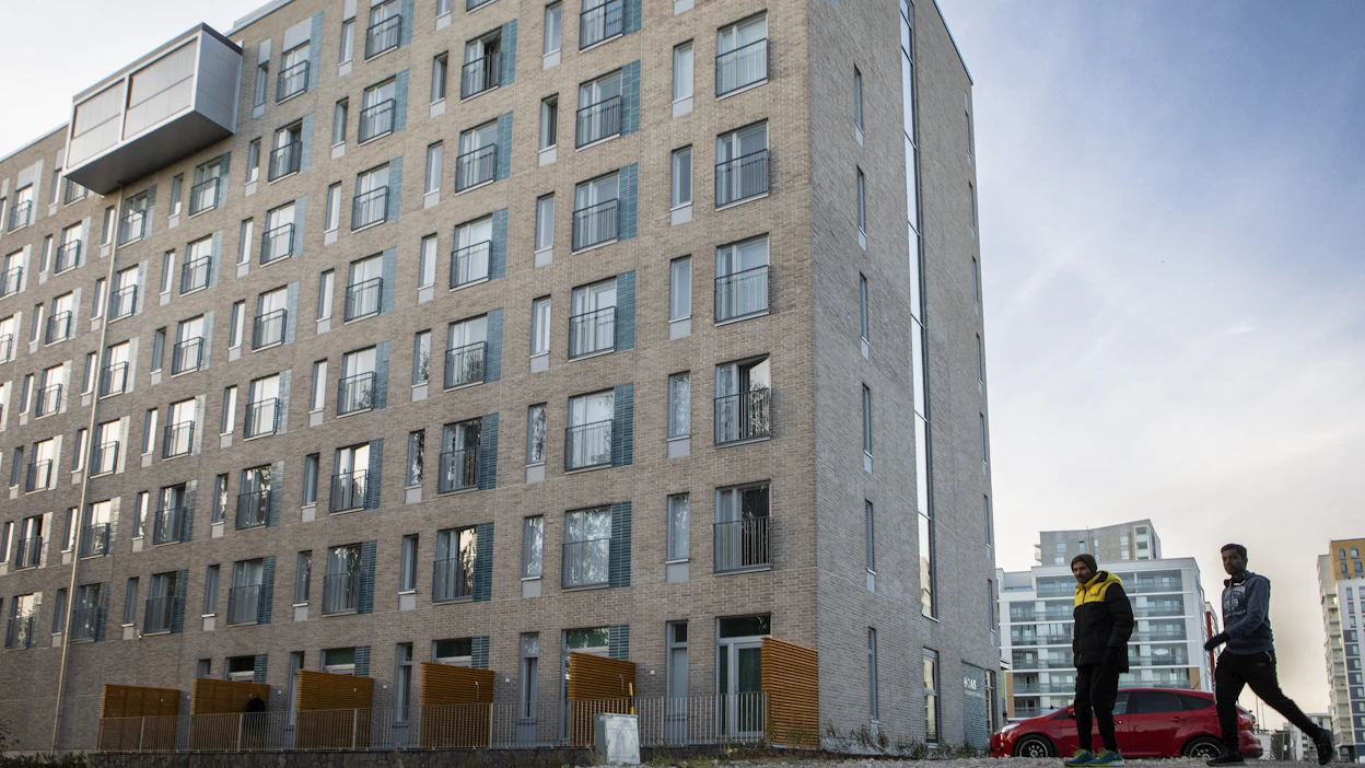 Helsingin opiskelija-asuntosäätiön HOASin kerrostalo Espoon Perkkaalla on juuri valmistunut. Yhteensä syksyllä ja alkuvuodesta HOASille valmistuu yhteensä lähes 600 uutta opiskelija-asuntoa.
