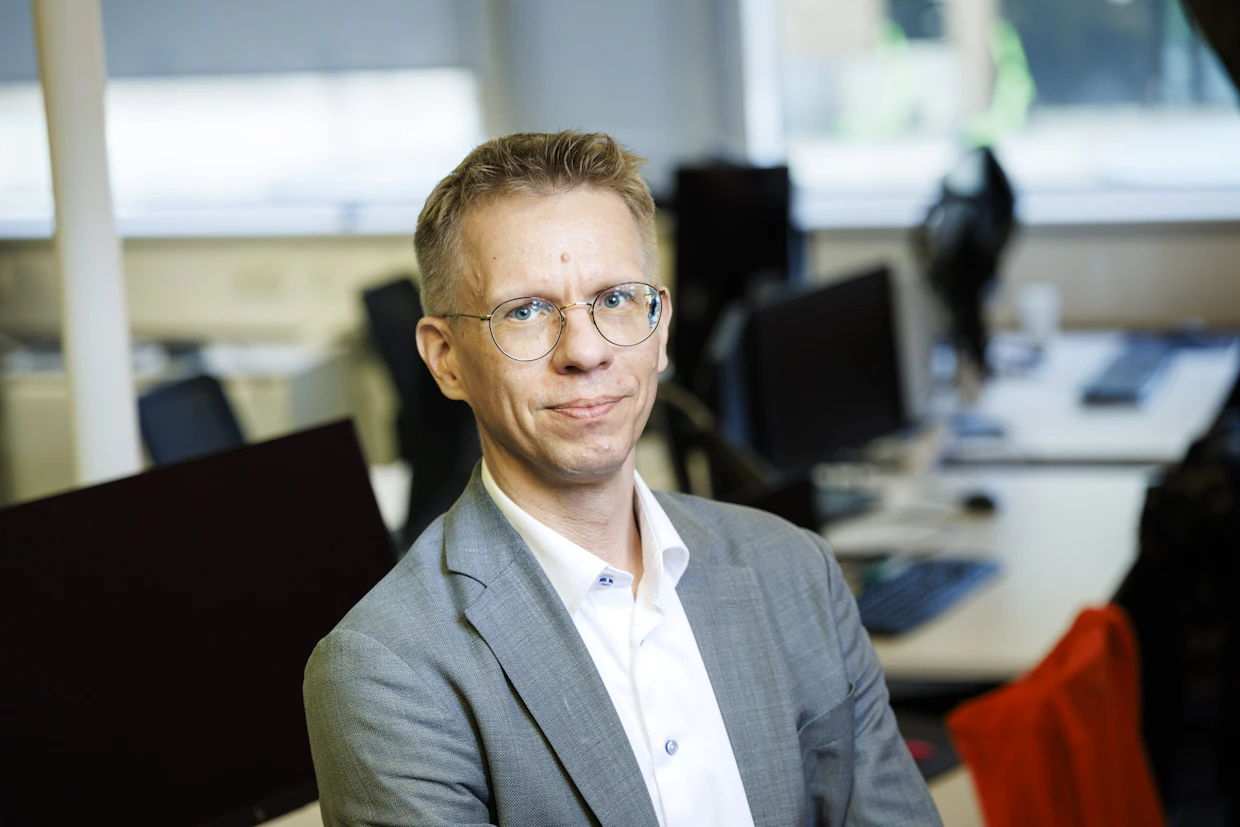 Panu Pokkinen työskenteli Yle Uutiset ja urheilu -yksikön vastaavana päätoimittajana.