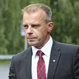 Juha Pylväs piti puheensa eilen puolueen eduskuntaryhmän kesäkokouksessa. LEHTIKUVA / Heikki Saukkomaa