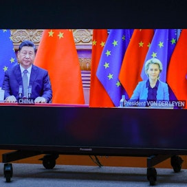 EU varoitti Kiinan johtajaa Xi Jinpingiä perjantaina, että mikä tahansa yritys auttaa Venäjää sodankäynnissä voisi haitata maiden välisiä suhteita.