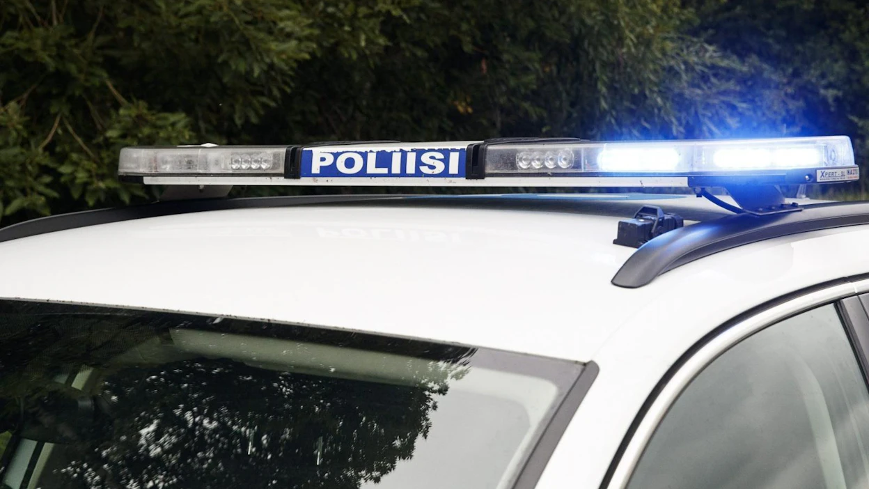 Lounais-Suomen poliisin rikoskomisario Mika Paaerin tietojen mukaan kyseessä on ensimmäinen sähköpotkulaudalla sattunut kuolemantapaus Suomessa. Arkistokuva.