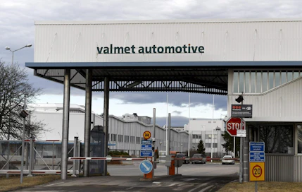 Uudenkaupungin autotehtaan omistavan Valmet Automotiven aurinkokennoihin perustuvan sähköautotuotannon on määrä käynnistyä ensi vuonna.