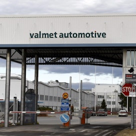 Uudenkaupungin autotehtaan omistavan Valmet Automotiven aurinkokennoihin perustuvan sähköautotuotannon on määrä käynnistyä ensi vuonna.