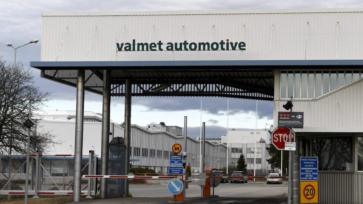 Uudenkaupungin autotehtaan omistavan Valmet Automotiven aurinkokennoihin perustuvan sähköautotuotannon on määrä käynnistyä ensi vuonna.