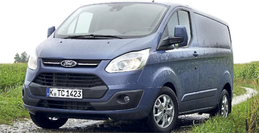Vuoden pakettiauto -palkinnon saanut Ford Transit on kokenut massiivisen muutoksen niin sisältä kuin päältäkin. Ulkokuori on aiempaa virtaviivaisempi ja yhdennäköisyys henkilöautomalliston kanssa on ilmeinen. Kaikkiaan tyylikäs uutuus tiukasti kilpailtuun tonniluokkaan.