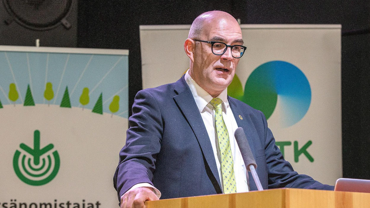 Mikko Tiirola esitti metsäverotuksen kokonaisuudistusta MTK:n metsävaltuuskunnan kokouksessa Espoossa keskiviikkona.