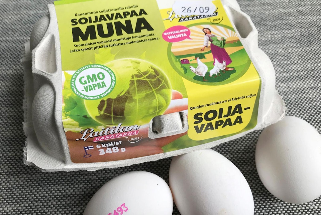 Munaxin soijavapaiden munien kauppa lähti varovasti alkuun – tavoitteena  korvata kotimaisella rehulla kaikki kanarehun soija - Ruoka - Maaseudun  Tulevaisuus