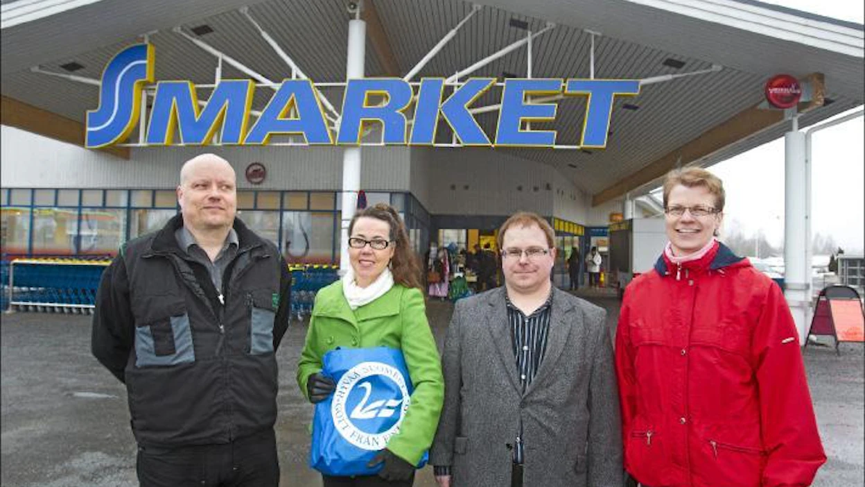 Pirkanmaan tuottajat haluavat lisää kotimaista ruokaa kaupan hyllyyn. Jukka Niittyoja, Katariina Pylsy ja Marko Taipale ja Paula Ylivakeri ovat ehdolla Pirkanmaan Osuuskaupan edustajistoon. Rami Marjamäki