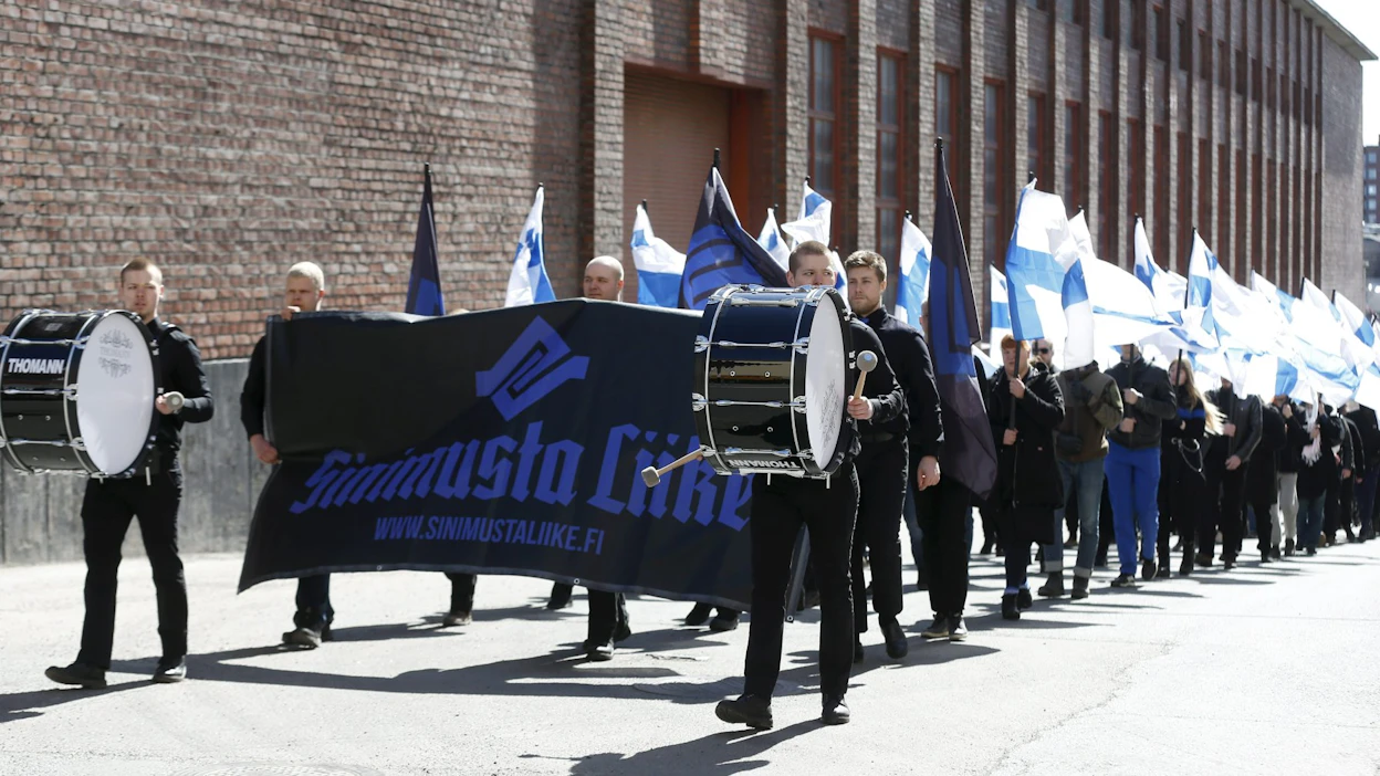 Sinimusta liike kertoo tavoittelevansa ainakin yhtä kansanedustajapaikkaa kevään eduskuntavaaleissa. LEHTIKUVA / KALLE PARKKINEN.