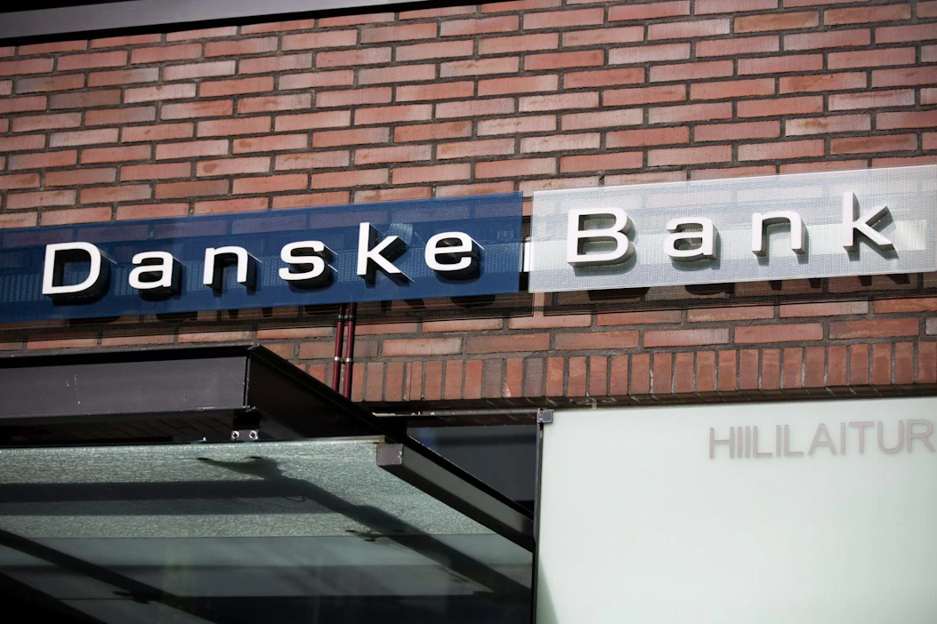 Jesper Nielsen toimi Danske Bankin väliaikaisena toimitusjohtajana, kun pankin Viron-yksikköön liittyviä rahanpesuepäilyjä selviteltiin viime vuoden loppupuolella ja tänä vuonna alkuvuodesta.