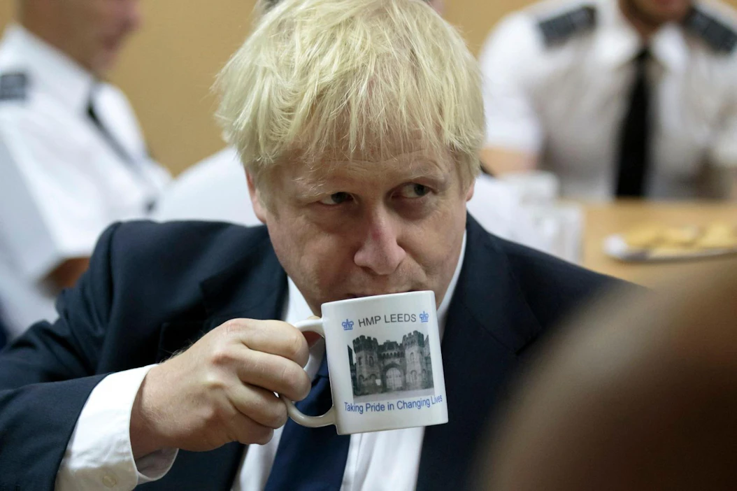 Johnson sanoo, että Britannia lähtee EU:sta lokakuun viimeinen päivä sopimuksella tai ilman sitä. Lehtikuva/AFP