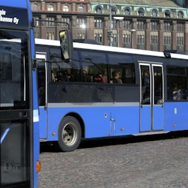 Tukien takaisinperintä voidaan ulottaa Helsingin Bussiliikenteen uuteen omistajaan, Koiviston Auto -konserniin. LEHTIKUVA / Markku Ulander