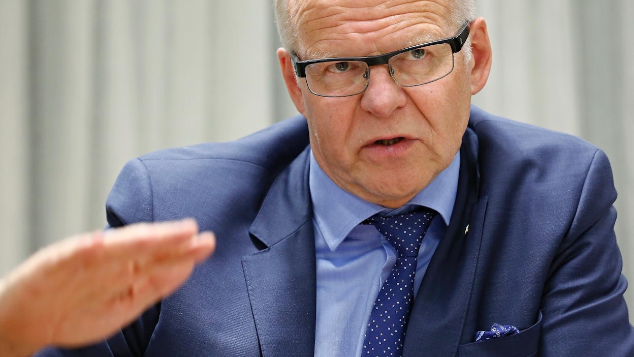 Reijo Karhinen on Päättäjien Metsäakatemian neuvottelukunnan puheenjohtaja.